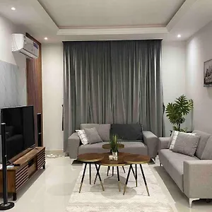 Luxury Of 3 Bedrooms With Living شقة